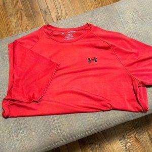 UA workout shirt
